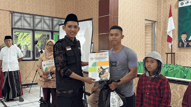 Kolaborasi Lembaga Sosial di Banyumas: Berbagi Bingkisan Lebaran untuk Yatim dan Penyandang Disabilitas