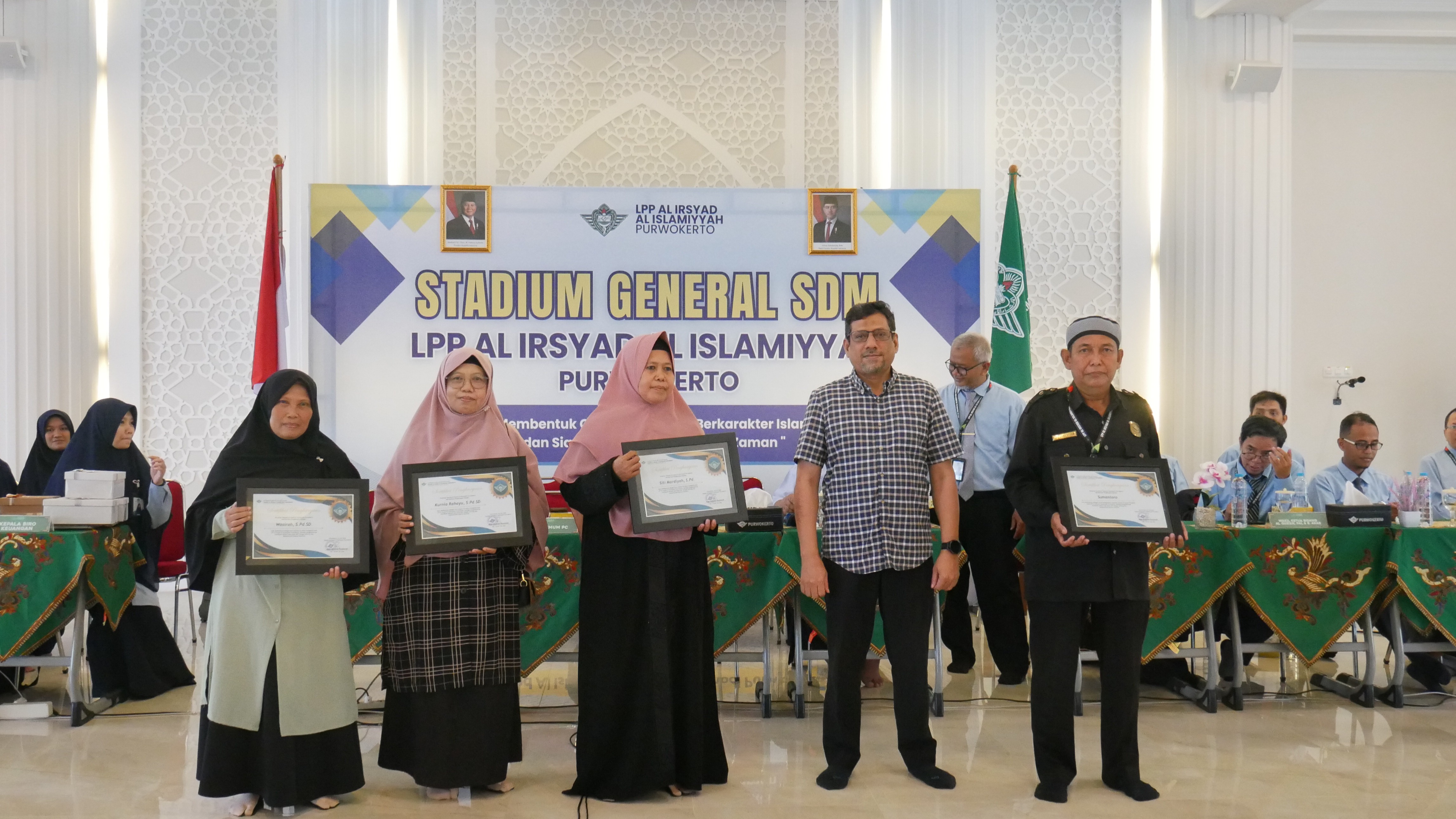 Menghormati Pengabdian: Empat Pegawai Al Irsyad Purwokerto Memasuki Masa Purnatugas